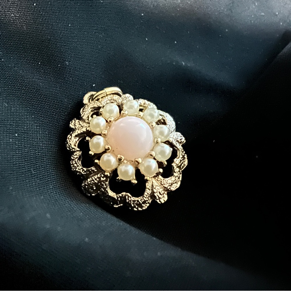 Vintage Sarah Coventry Pendant